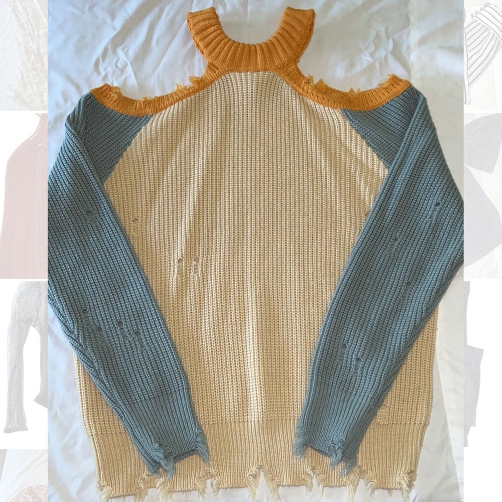 Shoulder cut-out sweater